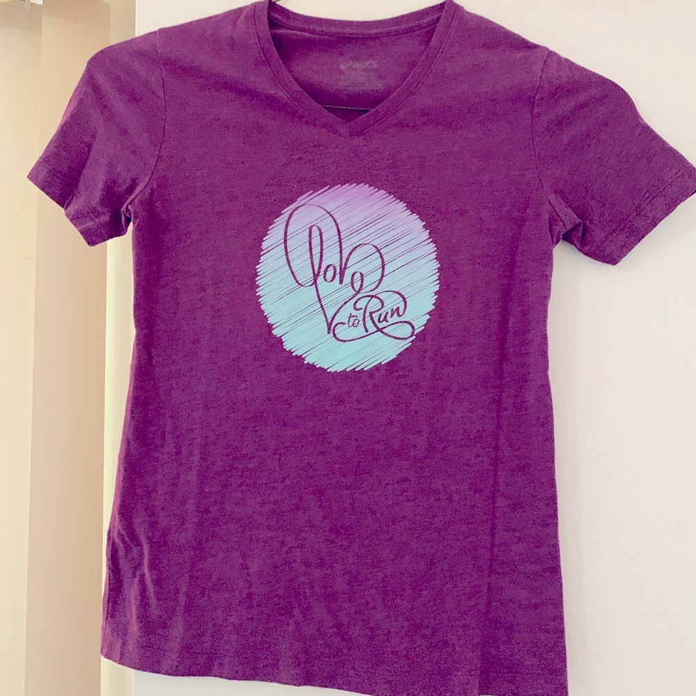 Love to Run- 😍 Tee-shirt- (like new)